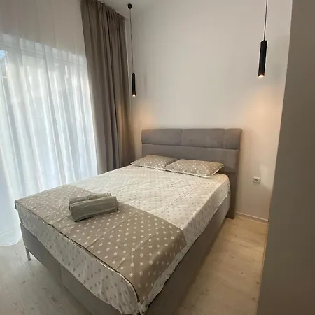 Grand 2 Apartment