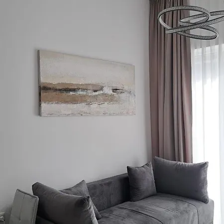 Grand 2 Apartment